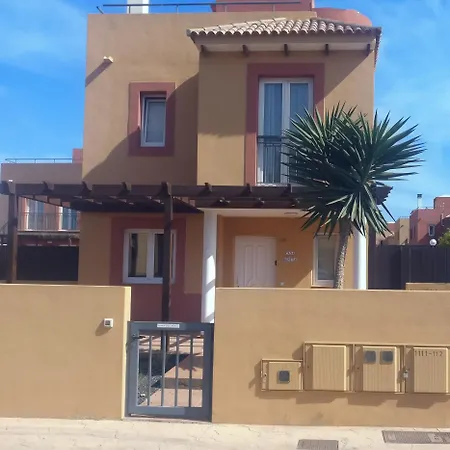 Luxury Villa With Heated Pool In Corralejo Exterior photo