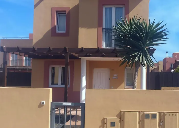 Luxury Villa With Heated Pool In Corralejo